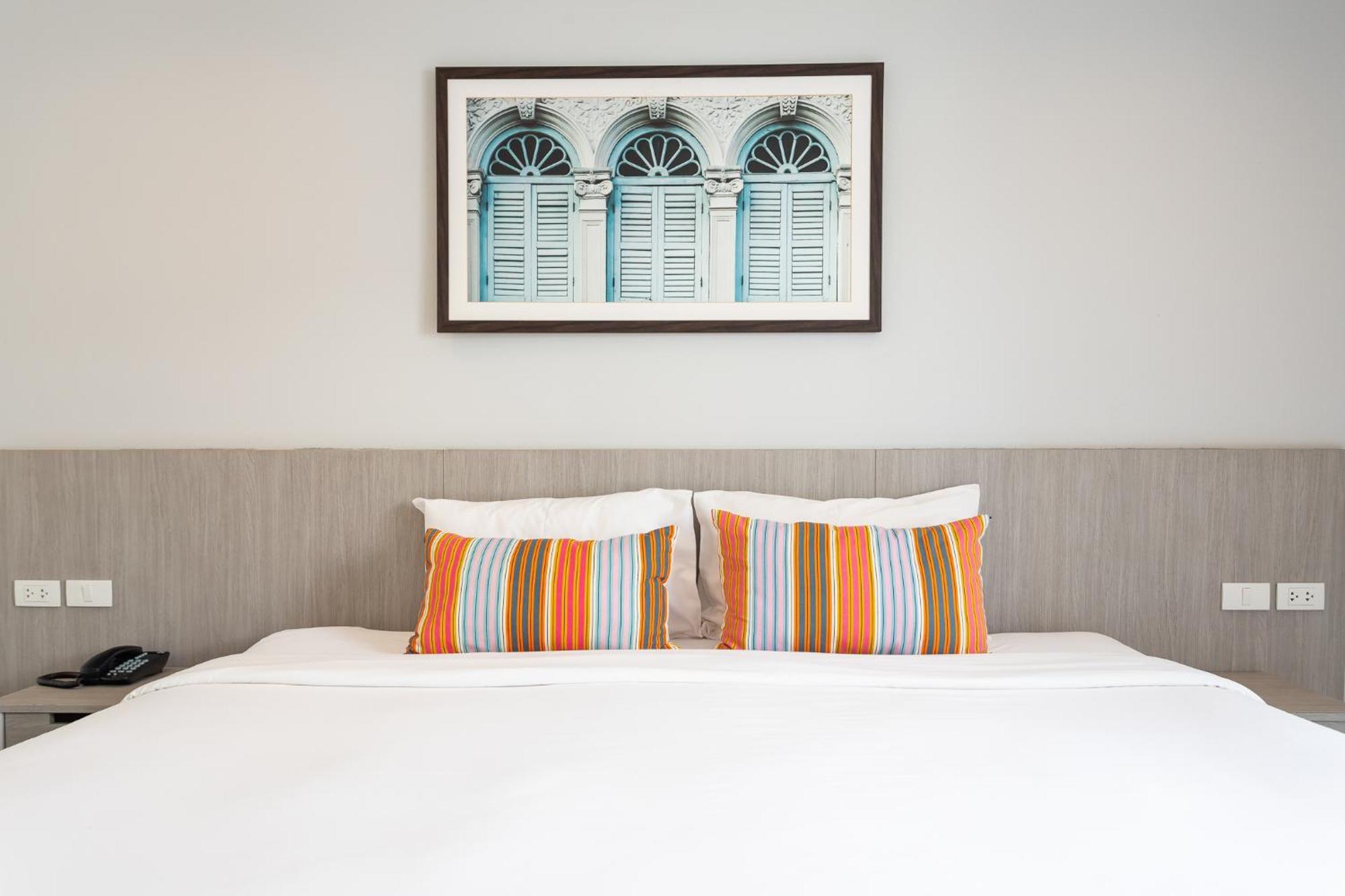 Recenta Phuket Suanluang Hotel Bagian luar foto