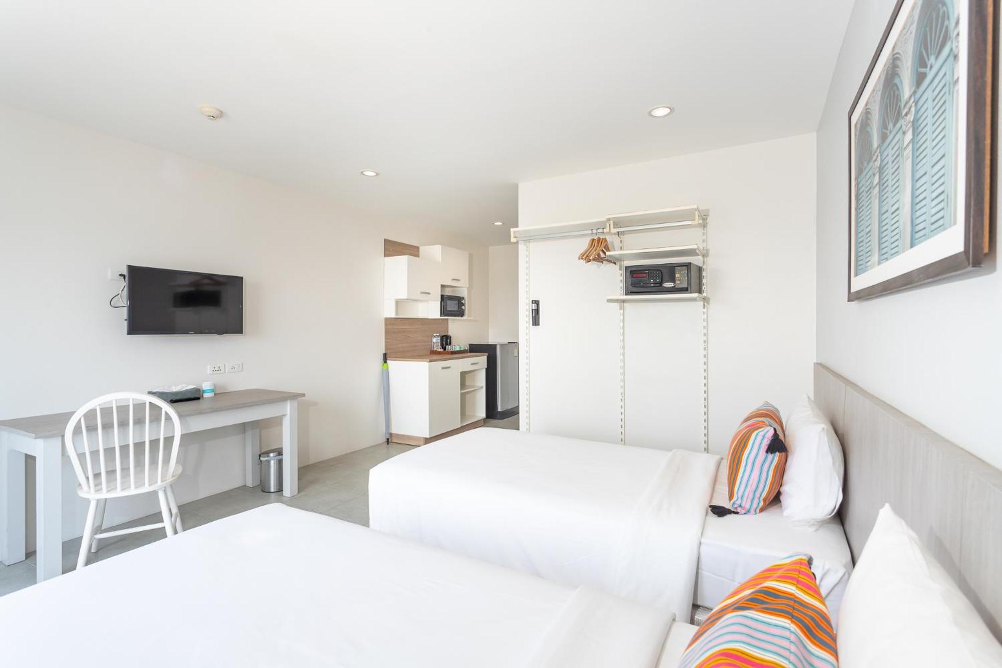 Recenta Phuket Suanluang Hotel Bagian luar foto